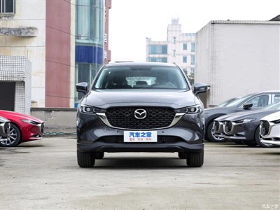 Mazda CX{{0}} linnamaastur mudel 2.0T