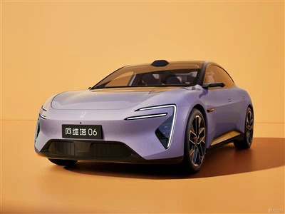 2025 AVATR 06 EV